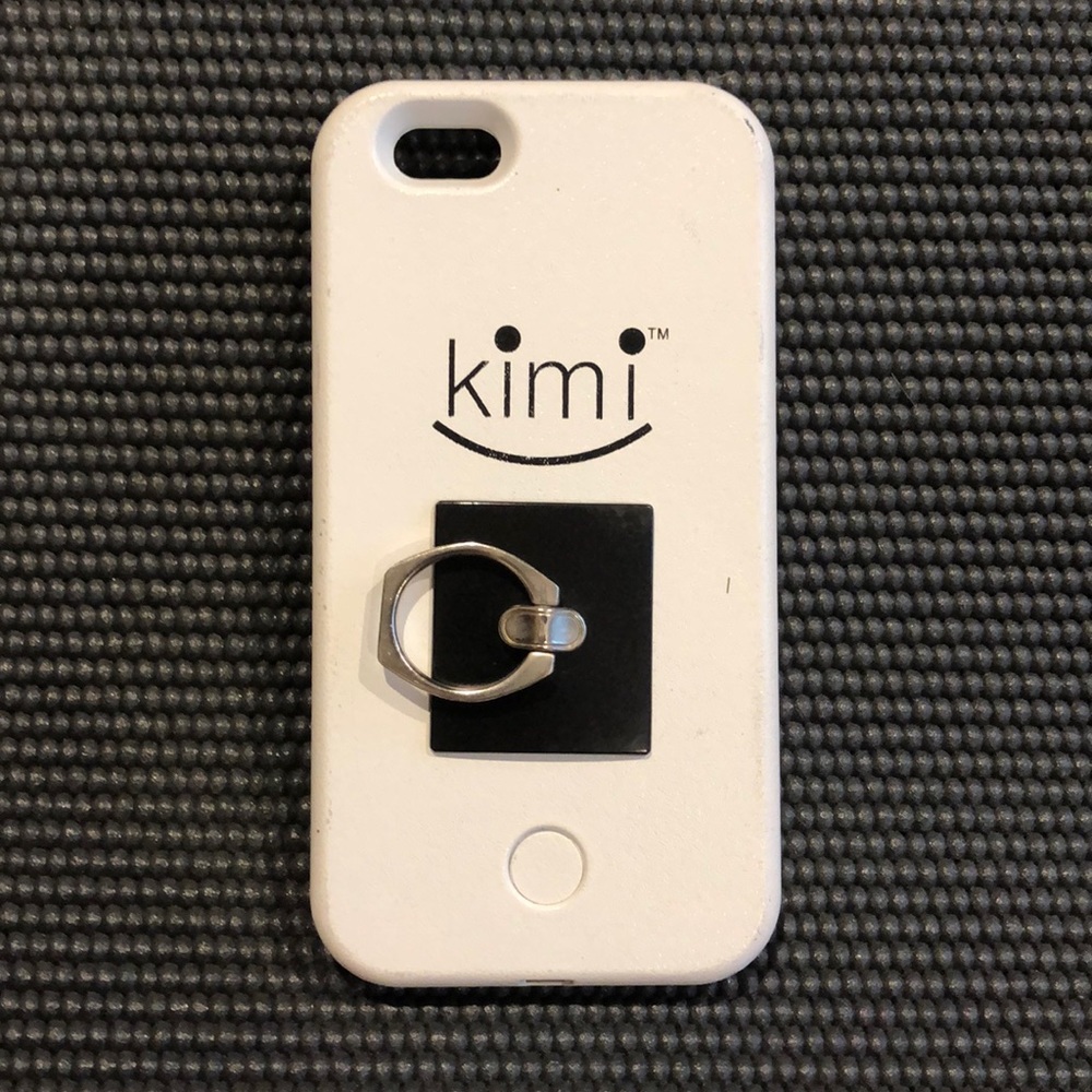 kimi Phone Case w/ selfie light and holder